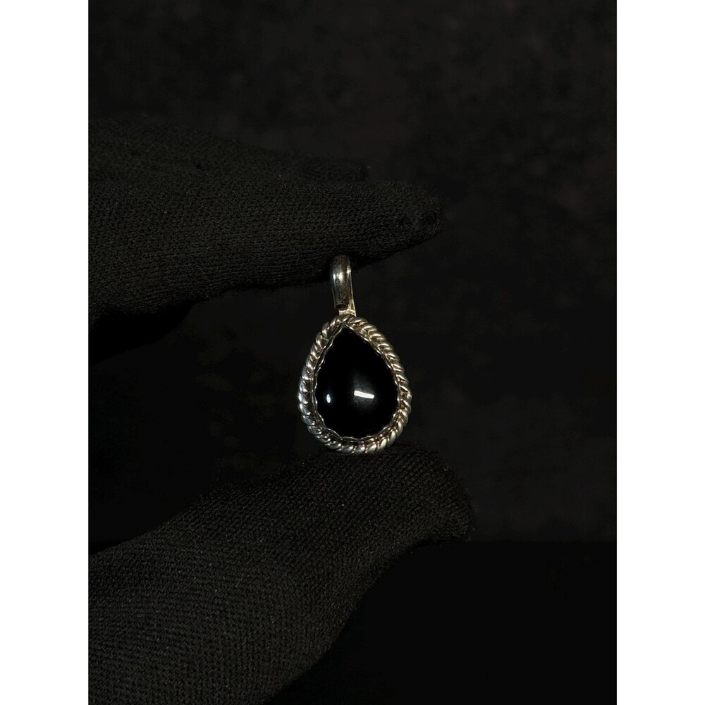 Clarence Bailon Santo Domingo Sterling Silver Black Onyx Pendant 3.2g